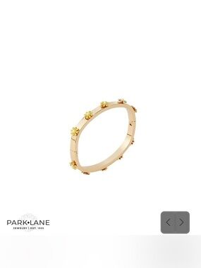 Park Lane “Freesia” Bracelet in Gold! BNIB!!